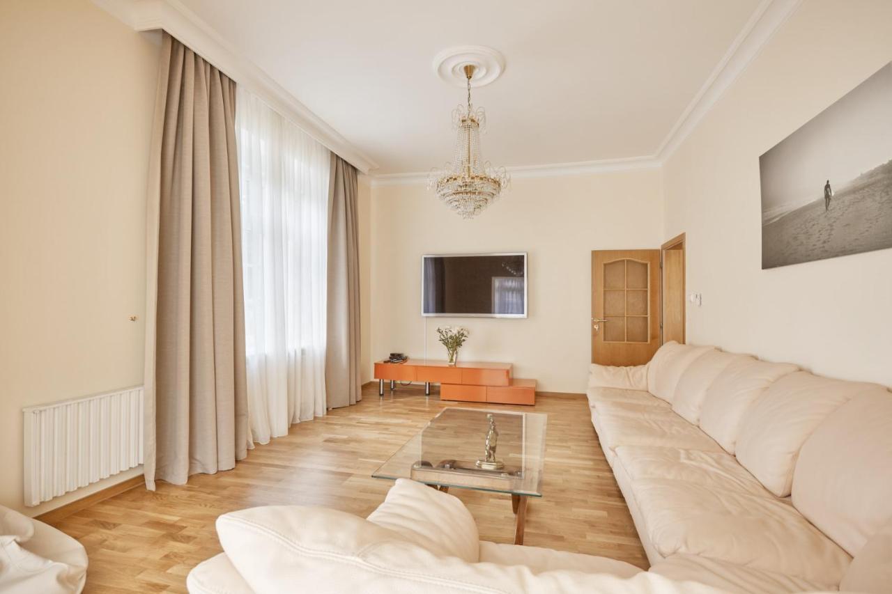 Villa Deluxe Apartments Karlovy Vary Bagian luar foto