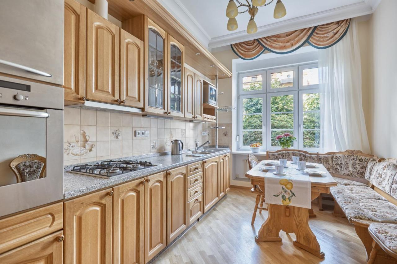 Villa Deluxe Apartments Karlovy Vary Bagian luar foto