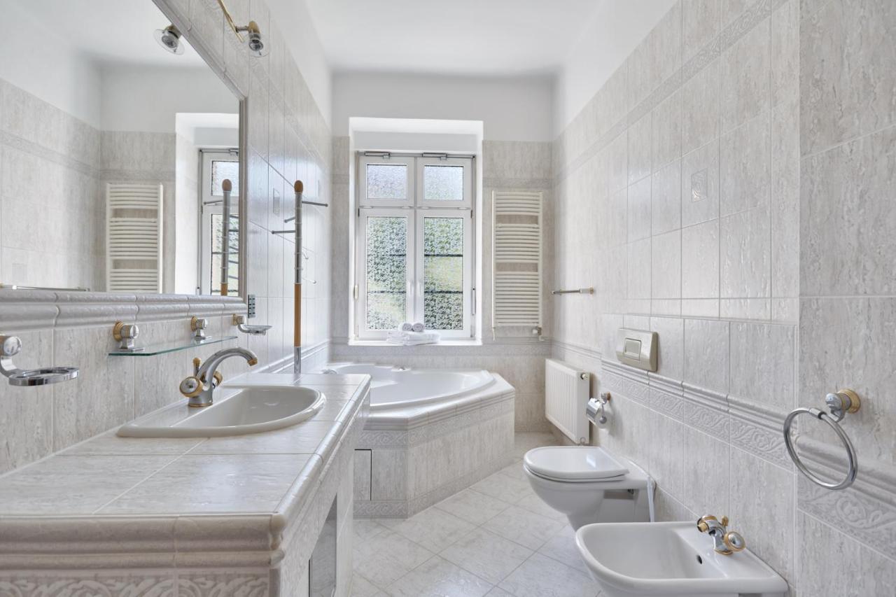 Villa Deluxe Apartments Karlovy Vary Bagian luar foto